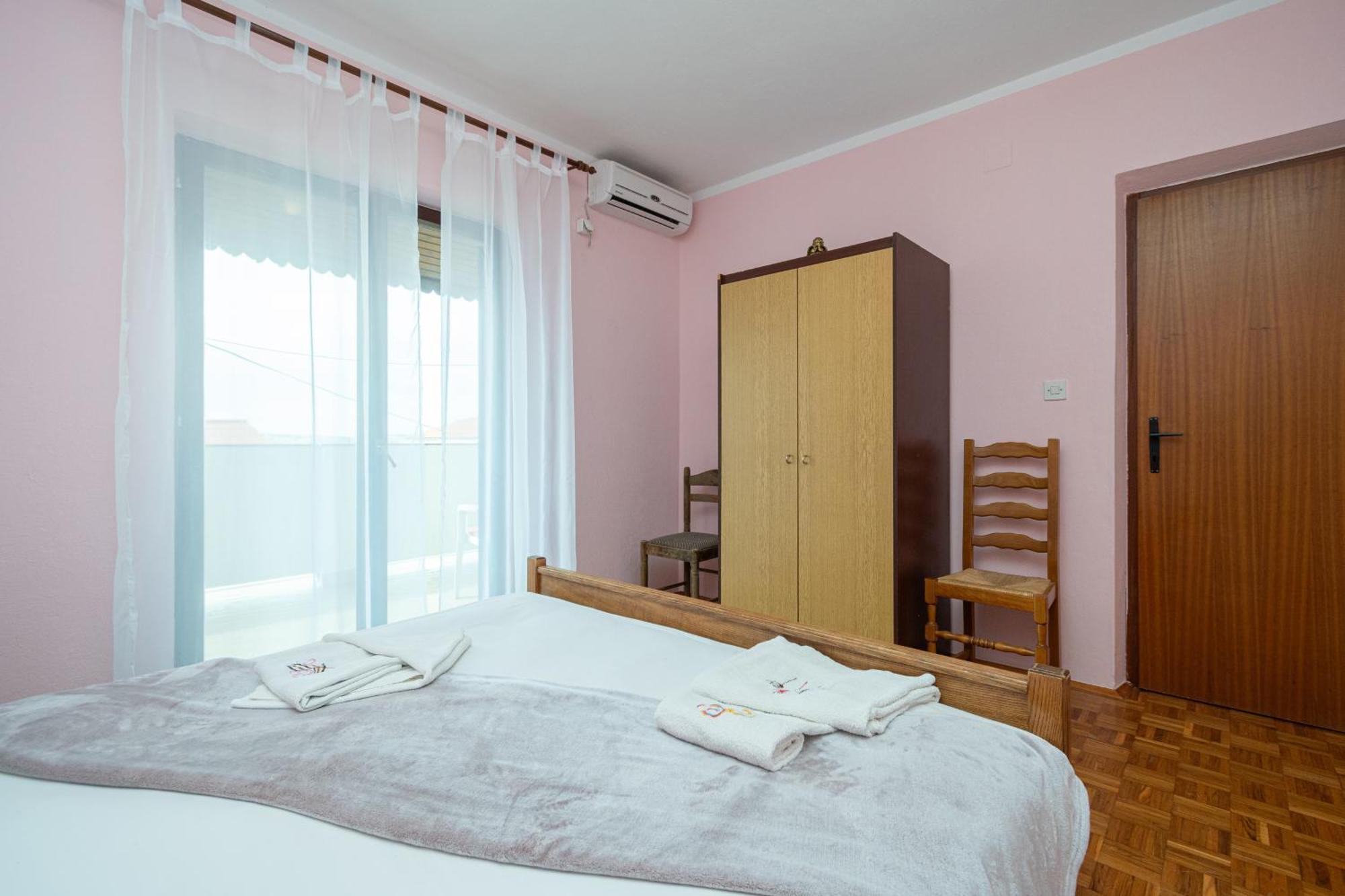 Apartments And Rooms With Parking Space Zubovici, Pag - 16063 Rom bilde